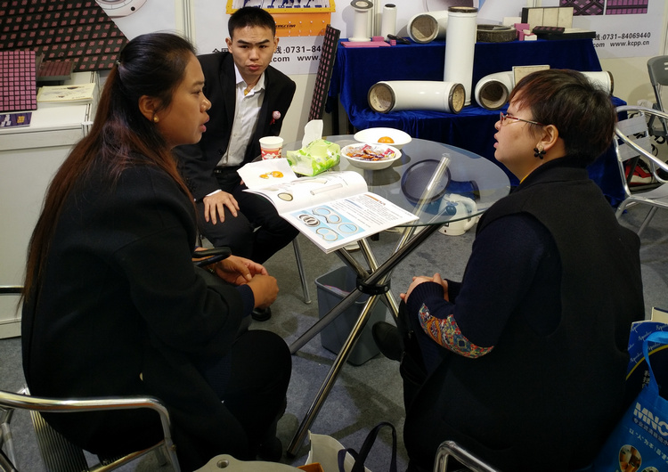 pp电子上海宝马展